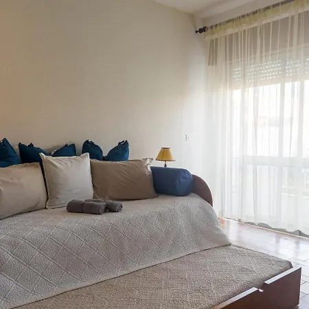 Cote D'alvor — Close To The Beach *